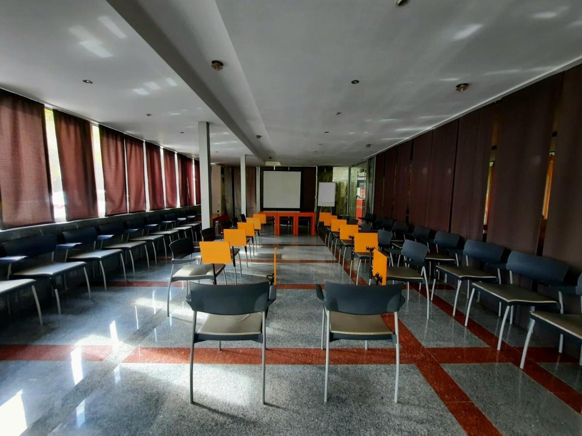 Hotel City Pleven Ngoại thất bức ảnh