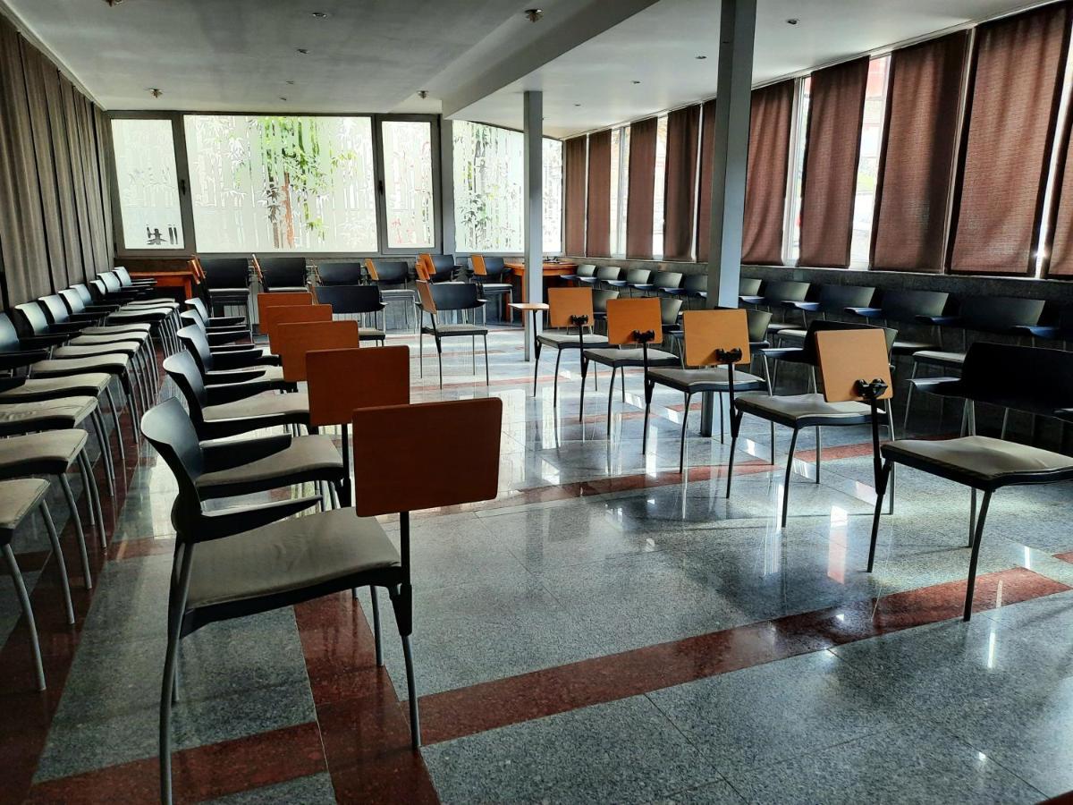 Hotel City Pleven Ngoại thất bức ảnh