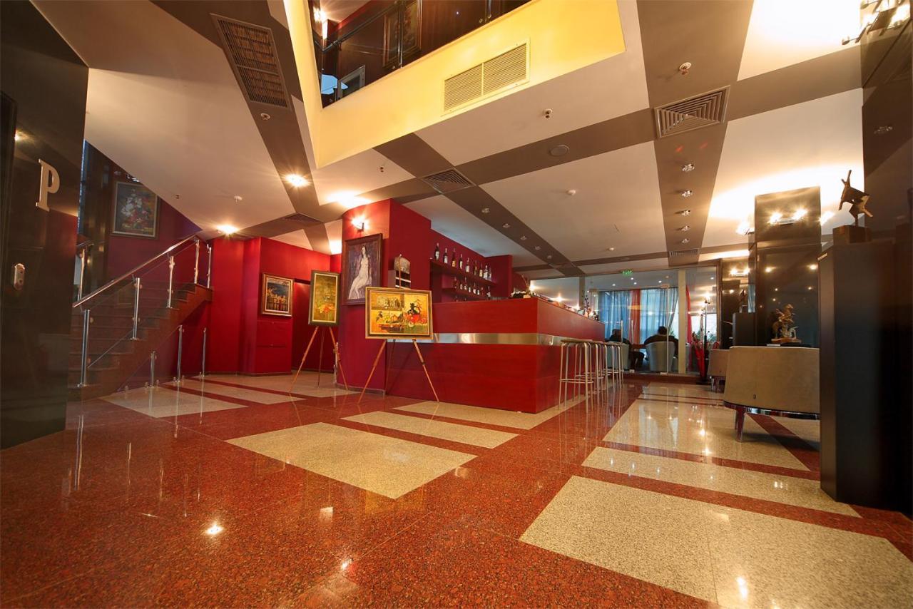 Hotel City Pleven Ngoại thất bức ảnh